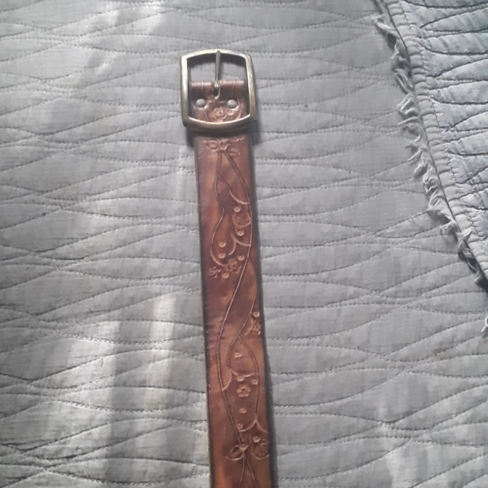 Hand-Tooled Floral Brown Leather Belt with Antique Brass Buckle